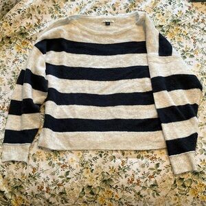 American Eagle Chunky Gray and Navy Sweater